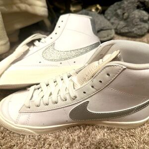 Nike Women’s Blazer mid 77, sz. 8.5 - never worn